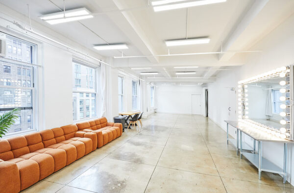 14B  / Orr Shushan / 1 day - July 9th 2025 / + Chairs tables + Lighting discount applied