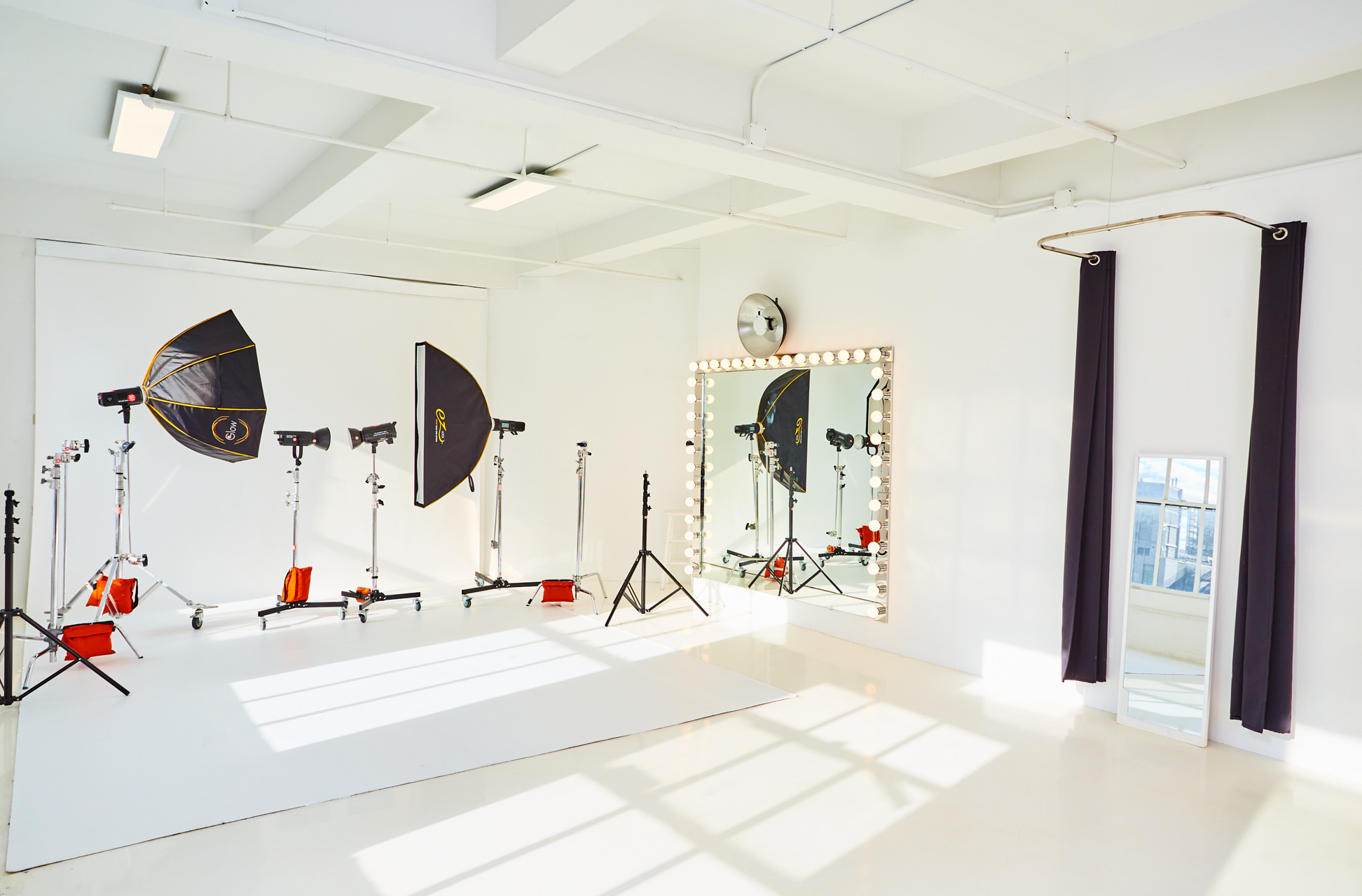 Wolf / Studio 22B rental / Feb 6th-8th,2026 / 8AM-8PM / Custom Package